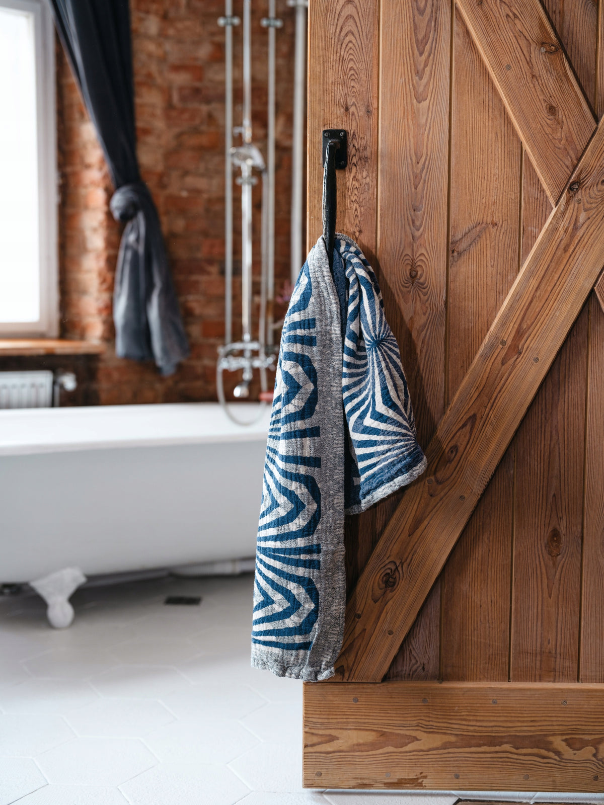 RĘCZNIK KĄPIELOWY 55×115 CM LEN-87%BAWEŁNA-13%