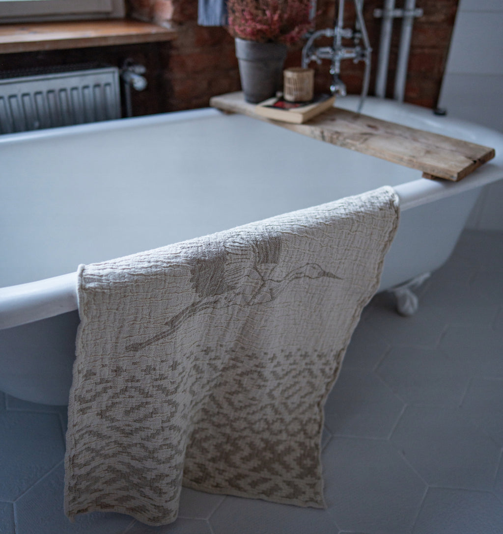 RĘCZNIK lniany 55×100 cm Bocian hipoalergiczny antybakteryjny Kod producenta 20C137