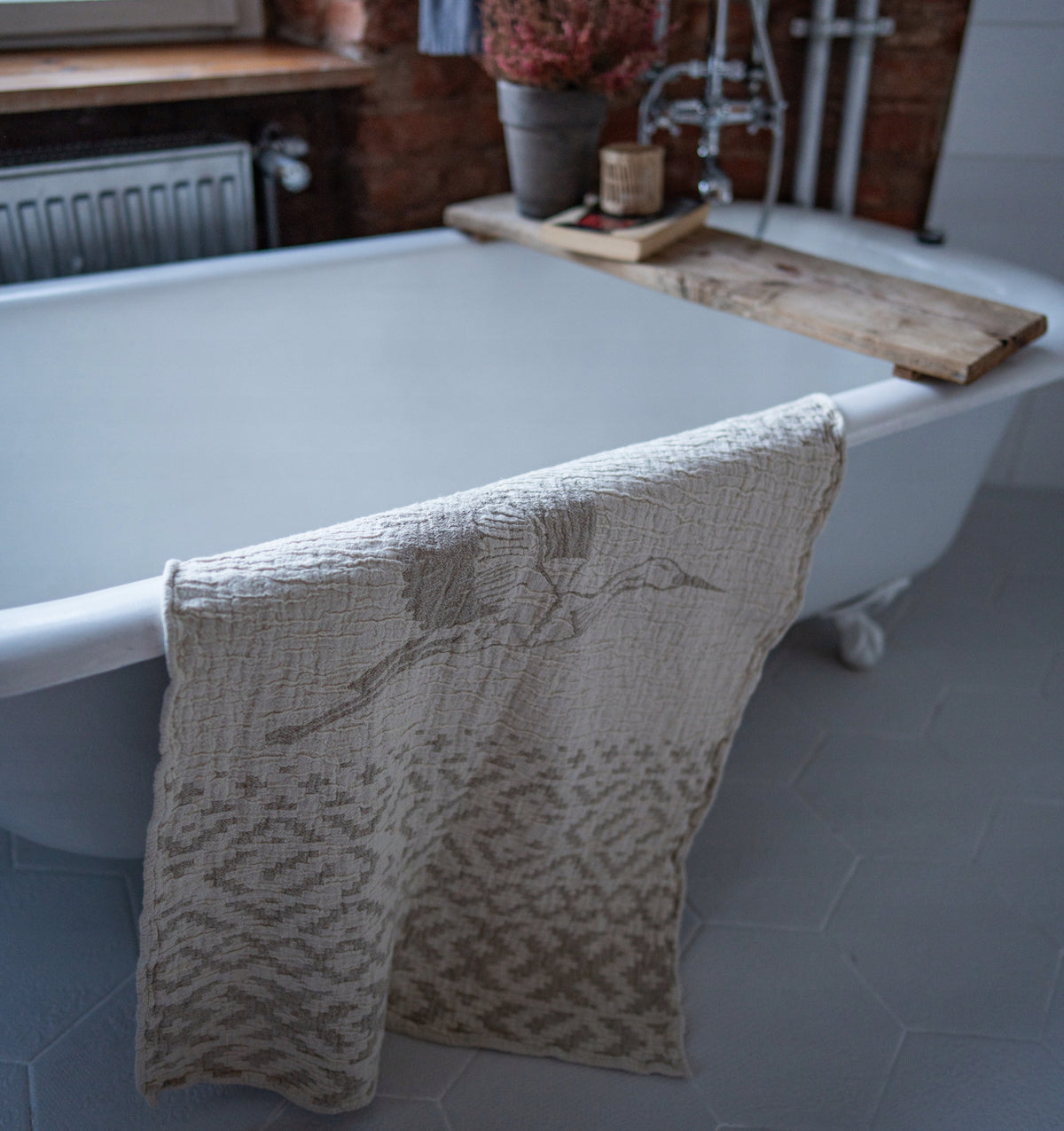 RĘCZNIK lniany 55×100 cm Bocian hipoalergiczny antybakteryjny Kod producenta 20C137