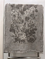 Ręcznik lniany 55x115 cm żakardowy w róże szary naturalny do SPA łazienki Marka bez marki