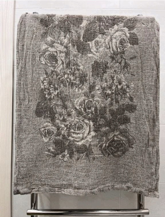 Ręcznik lniany 55x115 cm żakardowy w róże szary naturalny do SPA łazienki Marka bez marki